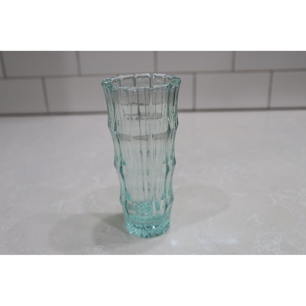 Tiara Exclusives Suzanne Aquamarine Glass Bud Vase Vintage Scalloped Ribbed 5.5"